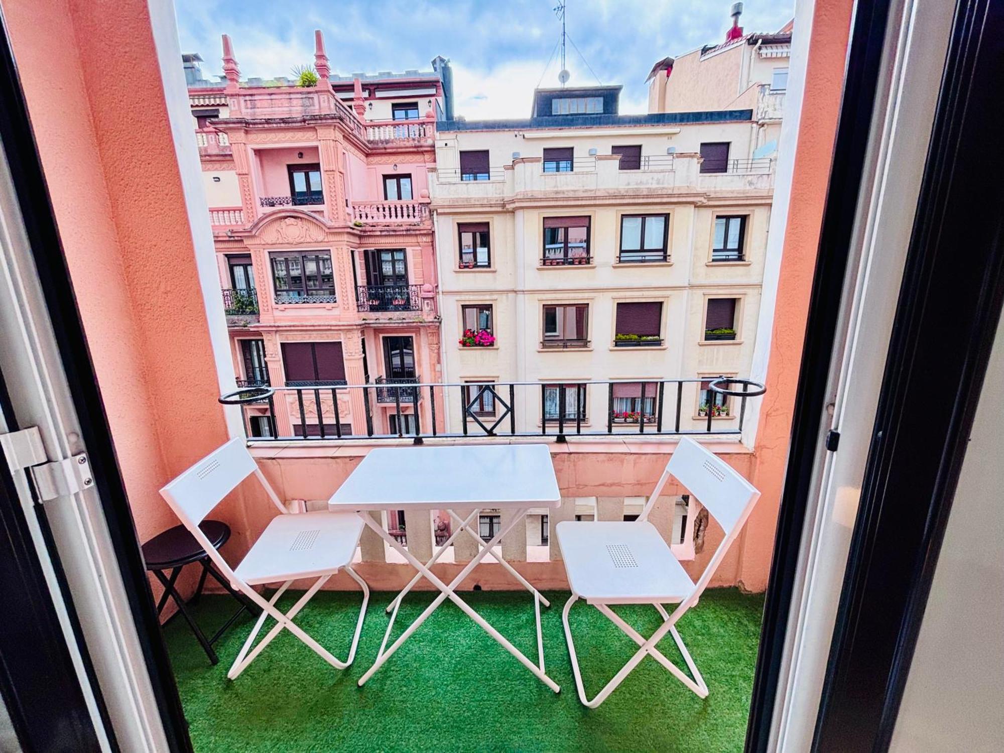 Apartamento Coqueto En Gros San Sebastian Exterior photo